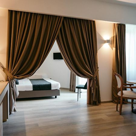 Grand Hotel La Chiusa Di Chietri Альберобелло Экстерьер фото